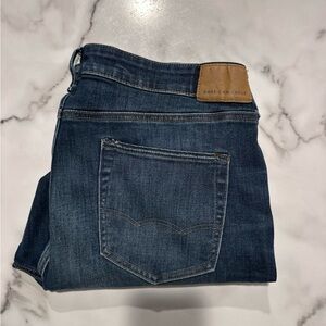36 x 32 American Eagle Athletic Straight Jeans